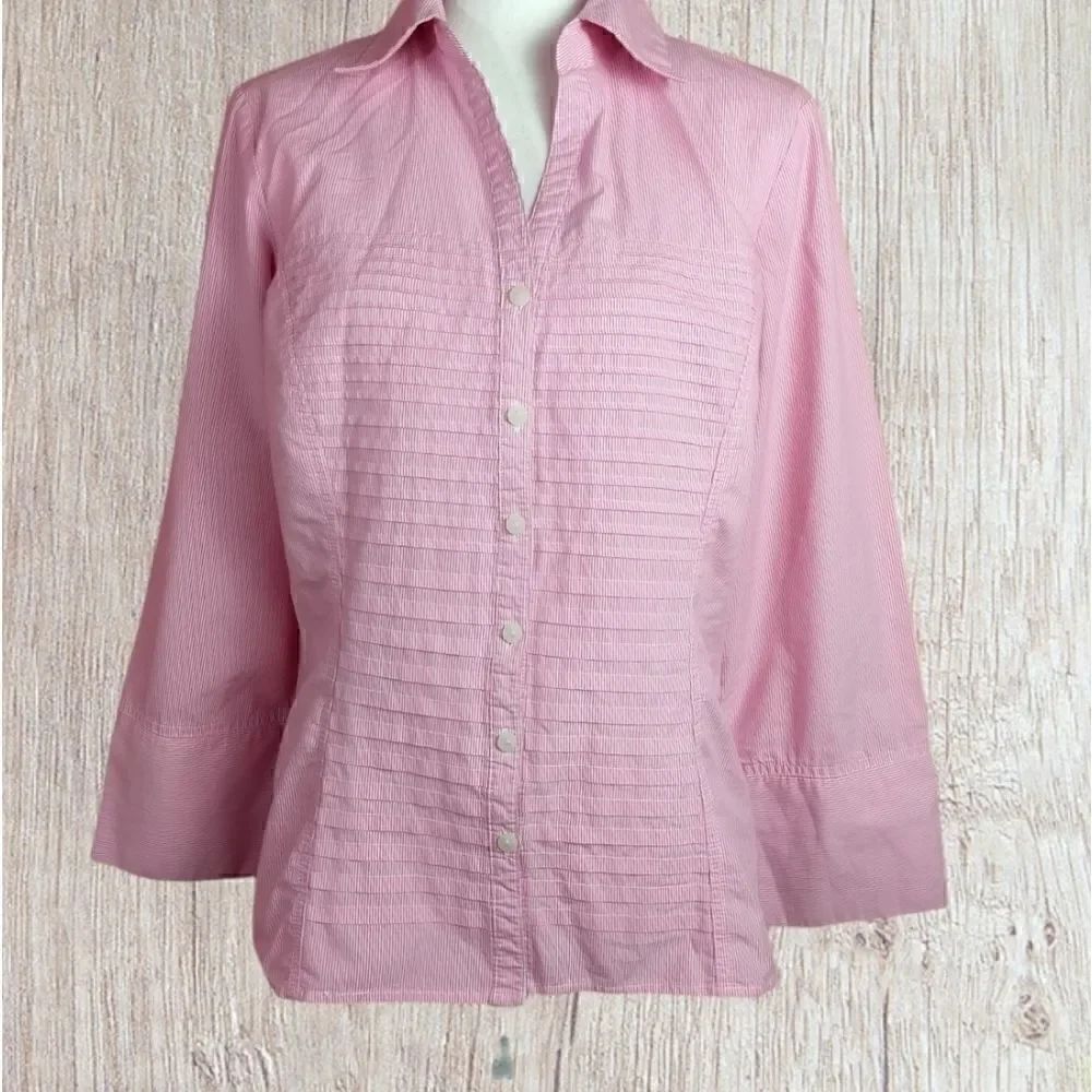 Zac & Rachel button down long sleeve blouse, pleated